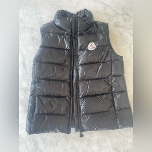 Montcler , girls (10 years) down puffer vest in black